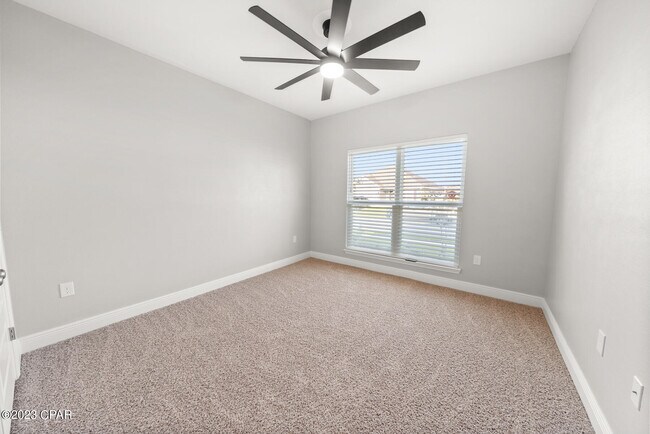 Foto del edificio - 4706 Rosemary St