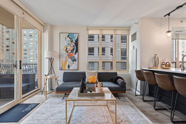 Building Photo - 45 E Chicago Ave