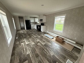 Building Photo - 430 N Crotty Ln