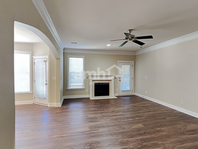 Building Photo - 8320 Willow Branch Drive
