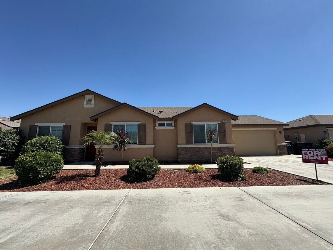 Foto principal - NW Visalia Home Available Now!