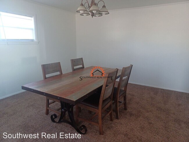 Foto del edificio - 4 br, 2 bath House - 2421 Duckworth Ave Co...