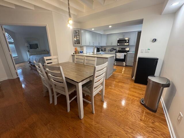 Foto del edificio - 2604 Fairway Dr N