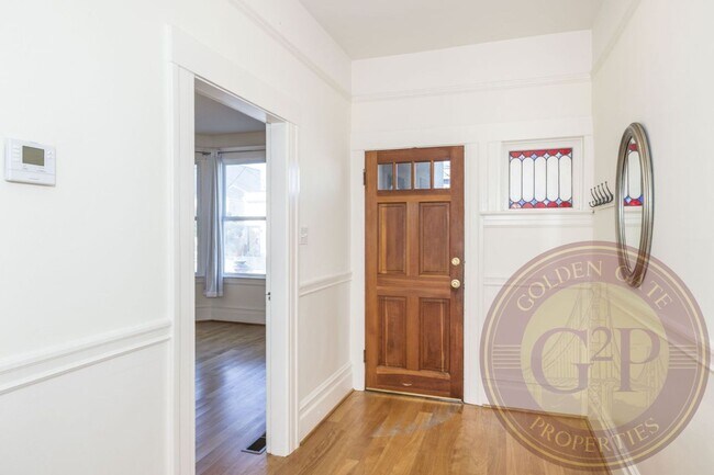 Foto del edificio - Noe Valley - 2 BR, 1 BA Condo 1,050 Sq. Ft...