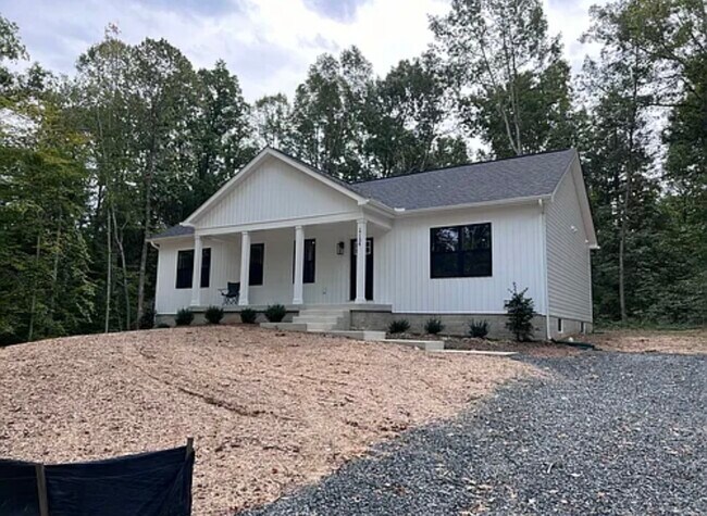 Building Photo - 17134 Arrow Point Dr