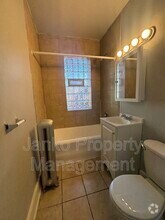 Building Photo - 5509 S Whipple St