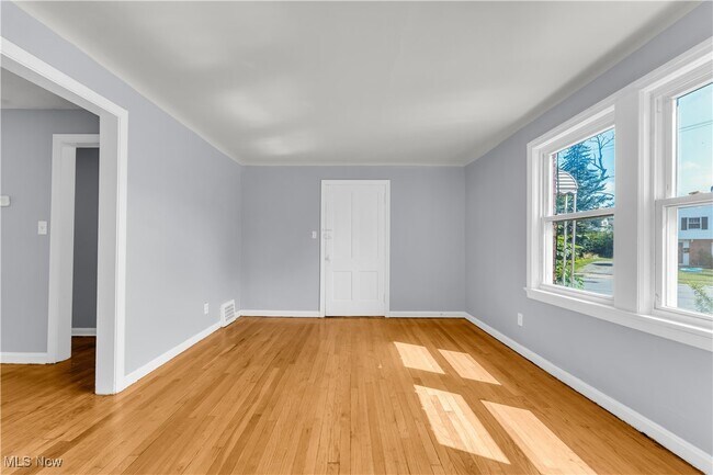 Foto del edificio - 3264 E 149th St