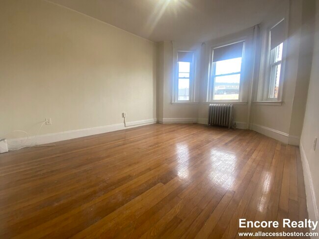 Foto del edificio - 1175 Boylston St