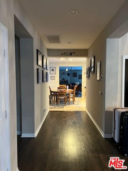 Building Photo - 874 Ringdahl Cir