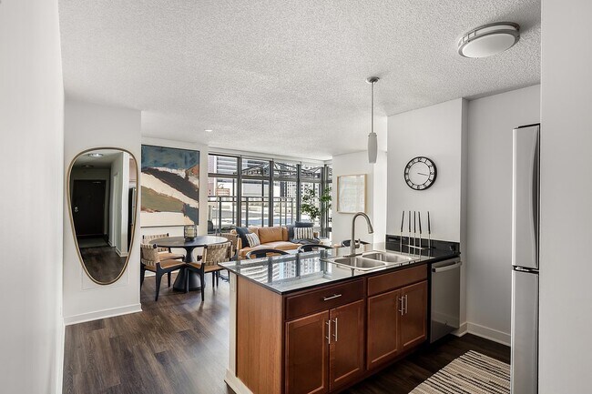 Foto del edificio - 659 W Kinzie St