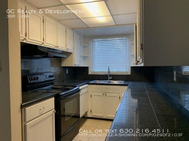 Foto del edificio - 1828 183rd St