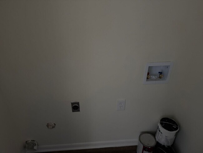 Foto del edificio - 3873 Fairmont Ave