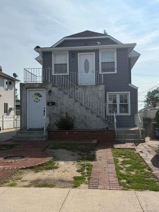 Building Photo - 47 Newport Rd
