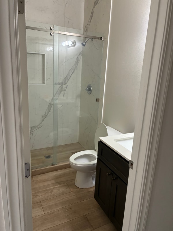 Building Photo - 1209 Center Ln