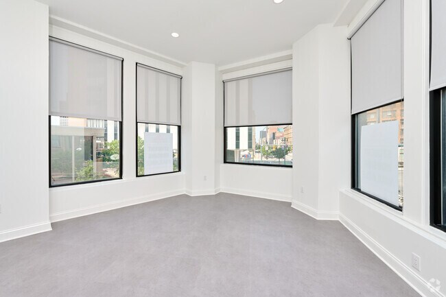 2 habitaciones, 1 baño - 935 pies cuadrados - Sala de estar/comedor - The Triangle - Student Housing