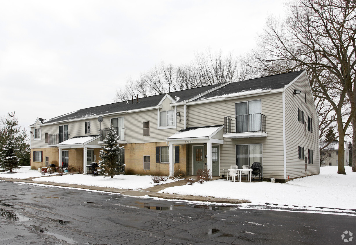 New Applewood Apartments Southfield Mi with Modern Futniture