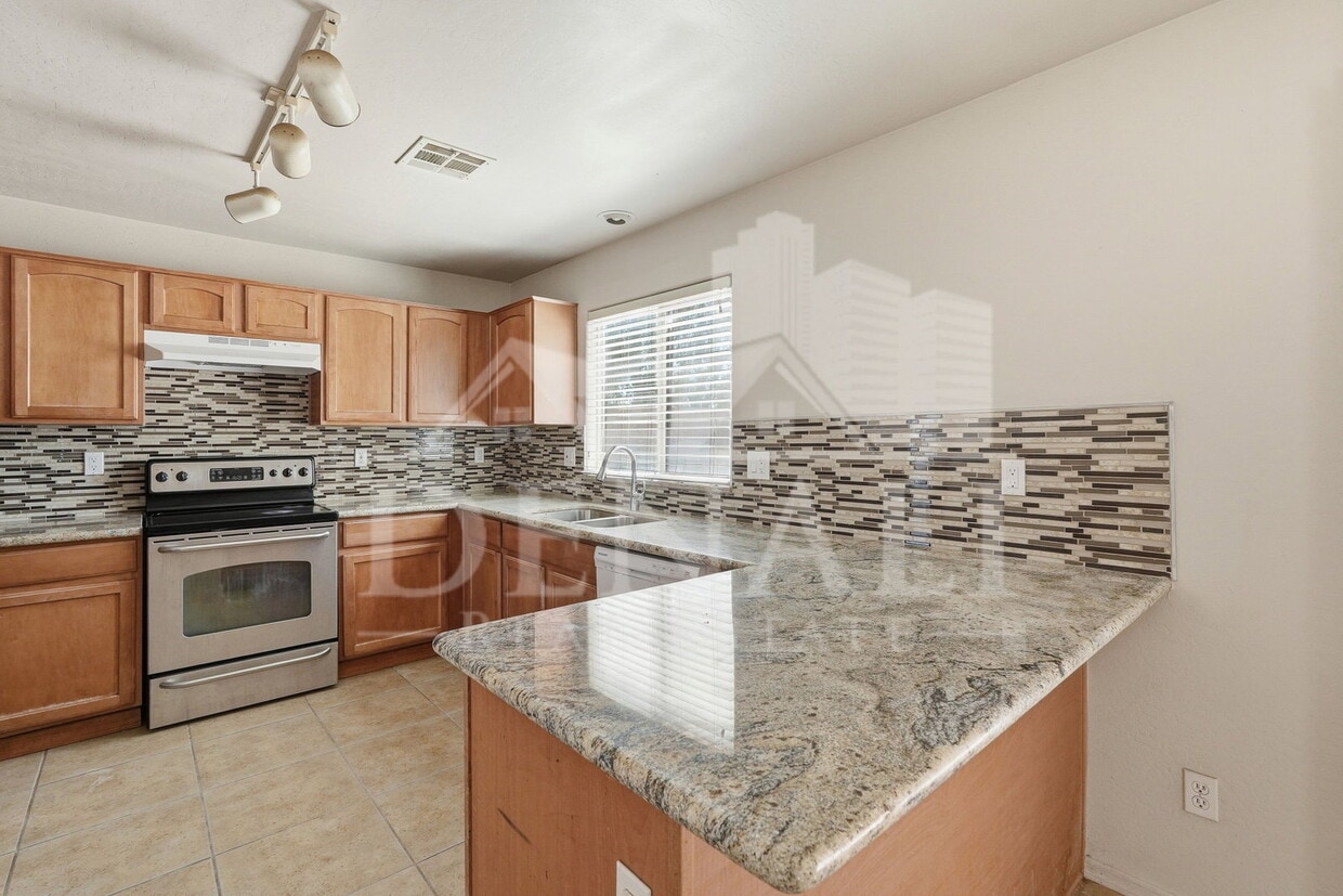 21939 W Cocopah St, Buckeye, AZ 85326 - House Rental in Buckeye