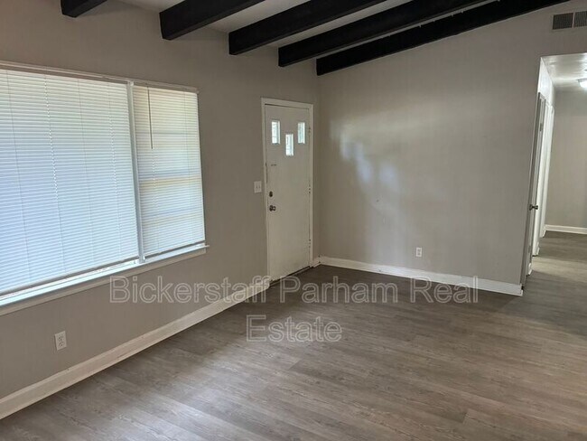 Foto del edificio - 2608 Walker St