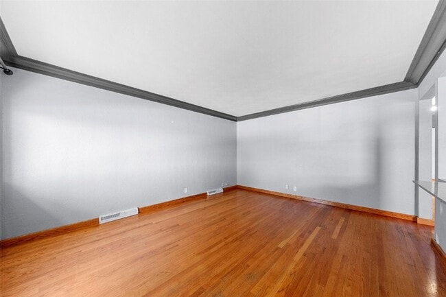 Building Photo - 3735 Koeln Ave