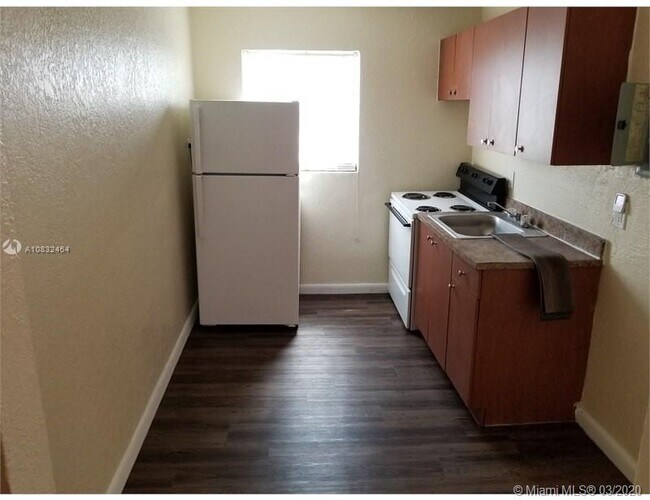 Foto del edificio - 7001 NW 15th Ave