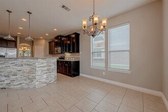 Building Photo - 7710 Eastwood Lake Ln