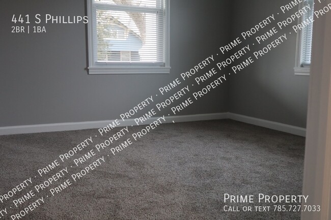 Foto del edificio - 441 S Phillips-