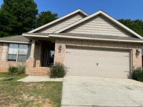 Building Photo - 28207 Chateau Dr