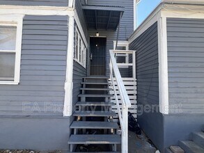 Building Photo - 123 Walter St NE