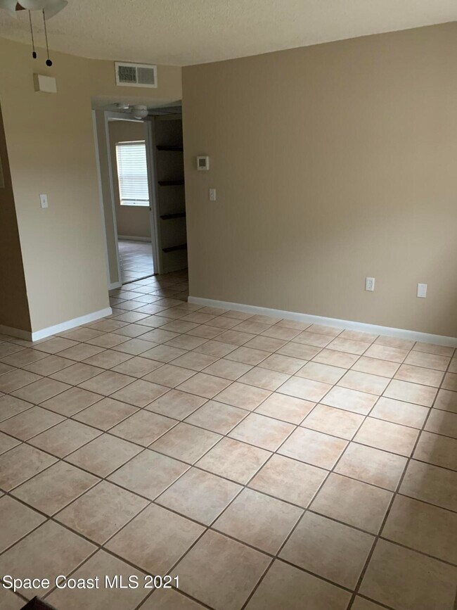 Foto del edificio - 4135 Cedar Creek Cir