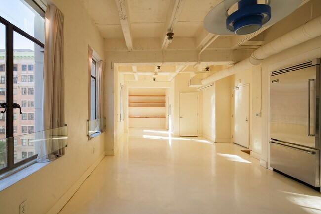 Foto del edificio - 6253 Hollywood Blvd