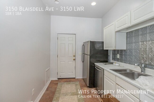 Building Photo - Cozy 1bed/1bath in Lyndale Neighborhood