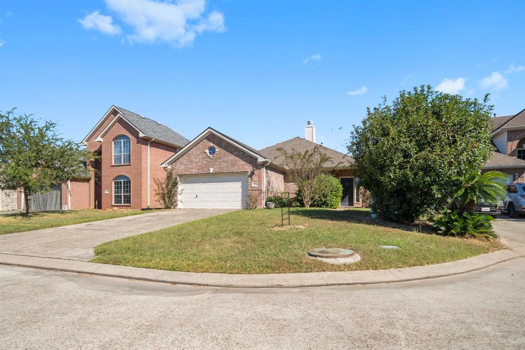 Foto principal - 2204 Highland Crossing Dr