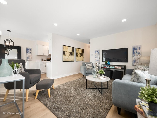 Foto del edificio - 823 Cambridge Pl