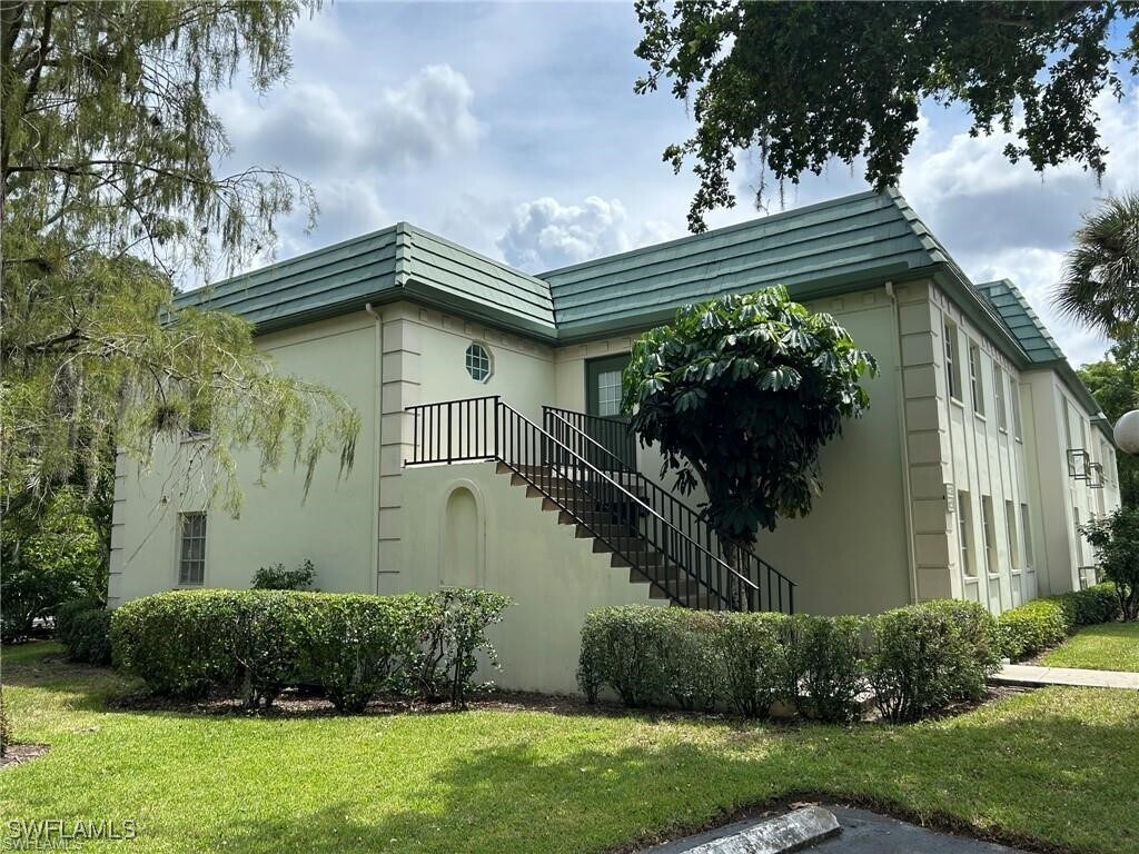 Primary Photo - 104 Bobolink Way