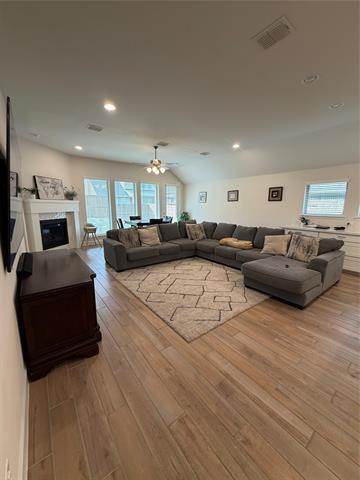Foto del edificio - 1421 Kirkhill Ln
