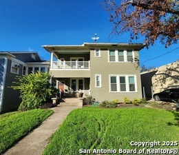 Primary Photo - 415 W Mistletoe Ave