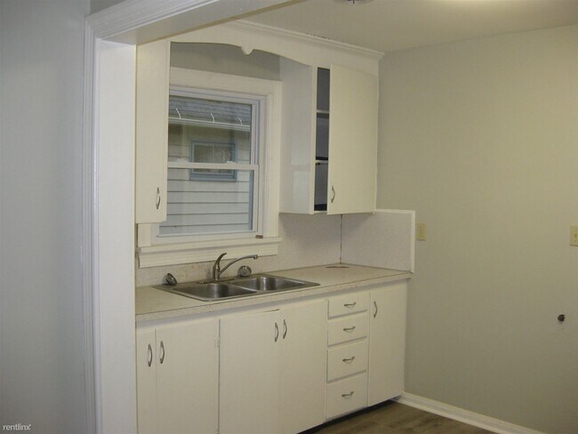 Building Photo - 1 br, 1 bath  - 403 1/2 Ohio St