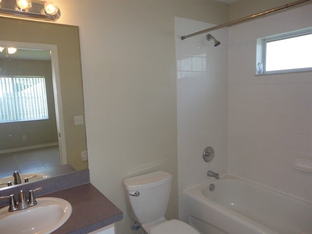 Foto del edificio - 12911 Fieldmoor Ct