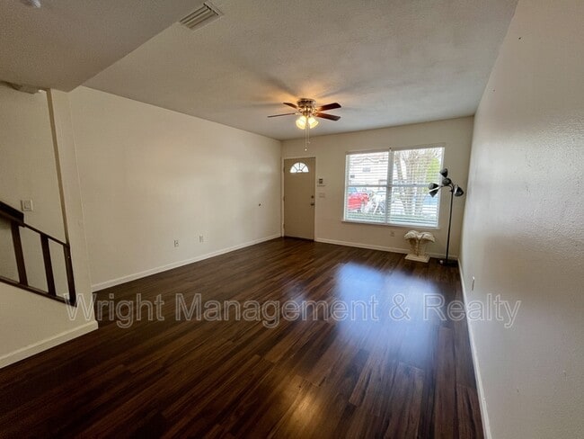 Building Photo - 7618 Colonial Ct