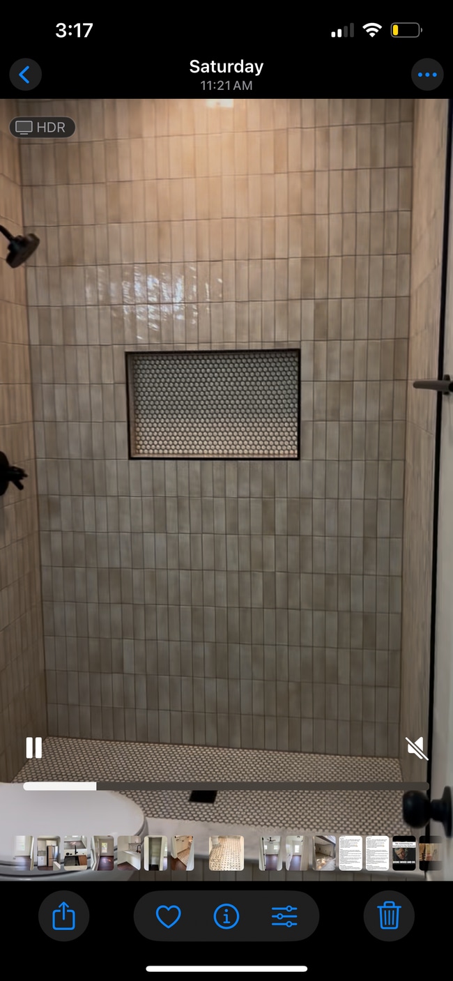 Fully tiled walk in shower - 2133 Napoleon St