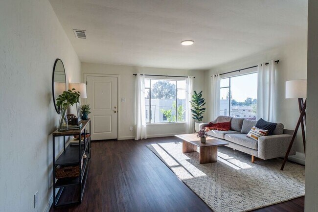 Foto del edificio - 4705 Fair Ave