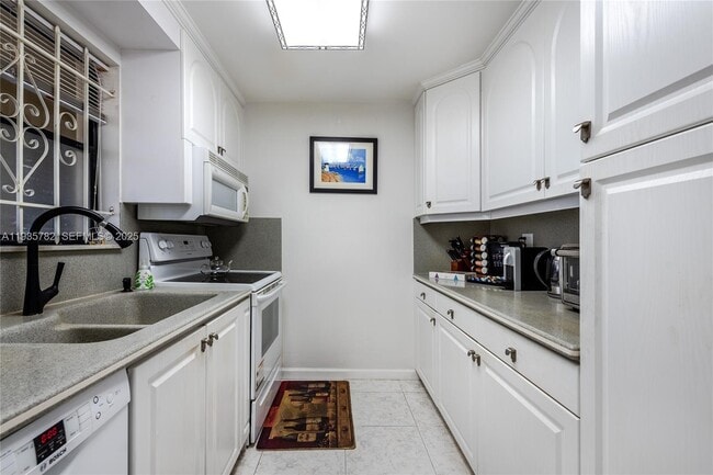 Building Photo - 1401 S Federal Hwy