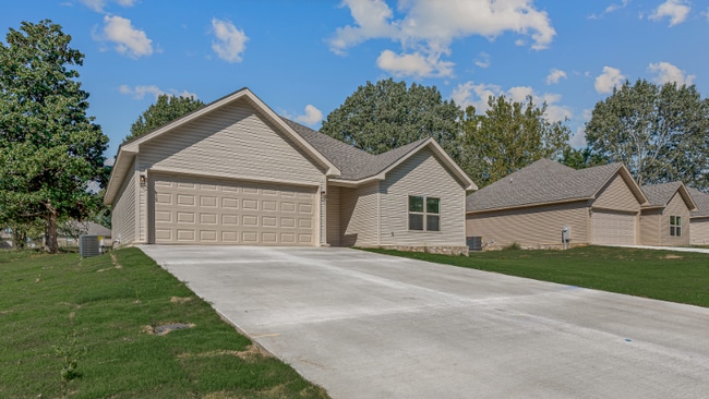 Building Photo - 107 Cody Ln