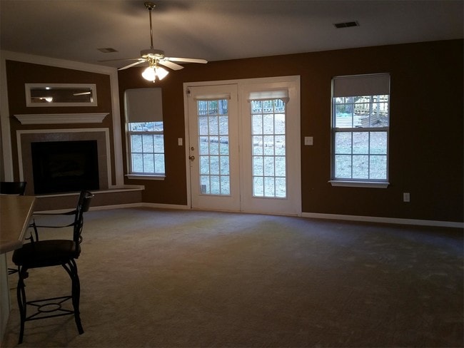 Foto del edificio - 123 Kingfisher Dr