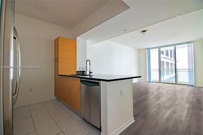 Foto del edificio - 950 Brickell Bay Dr