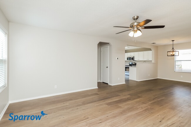 Foto del edificio - 3702 Longhorn Crk