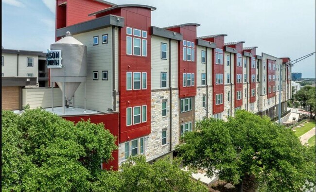 Foto del edificio - 10010 N Capital of Texas Hwy
