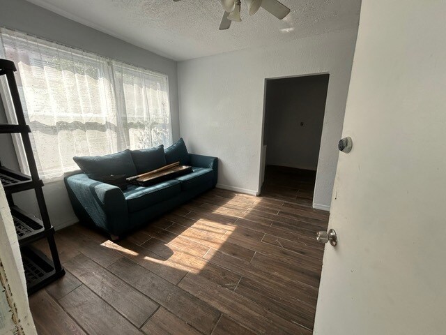 Foto del edificio - 1602 Wambolt St
