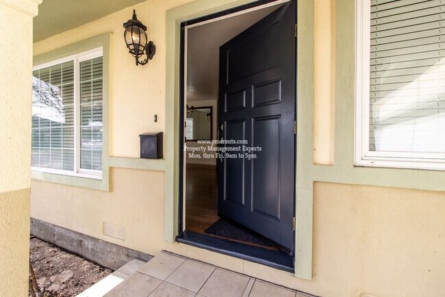 Foto del edificio - 2745 Princeton Ave