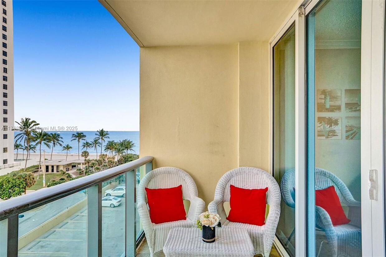 Foto principal - 2501 S Ocean Dr